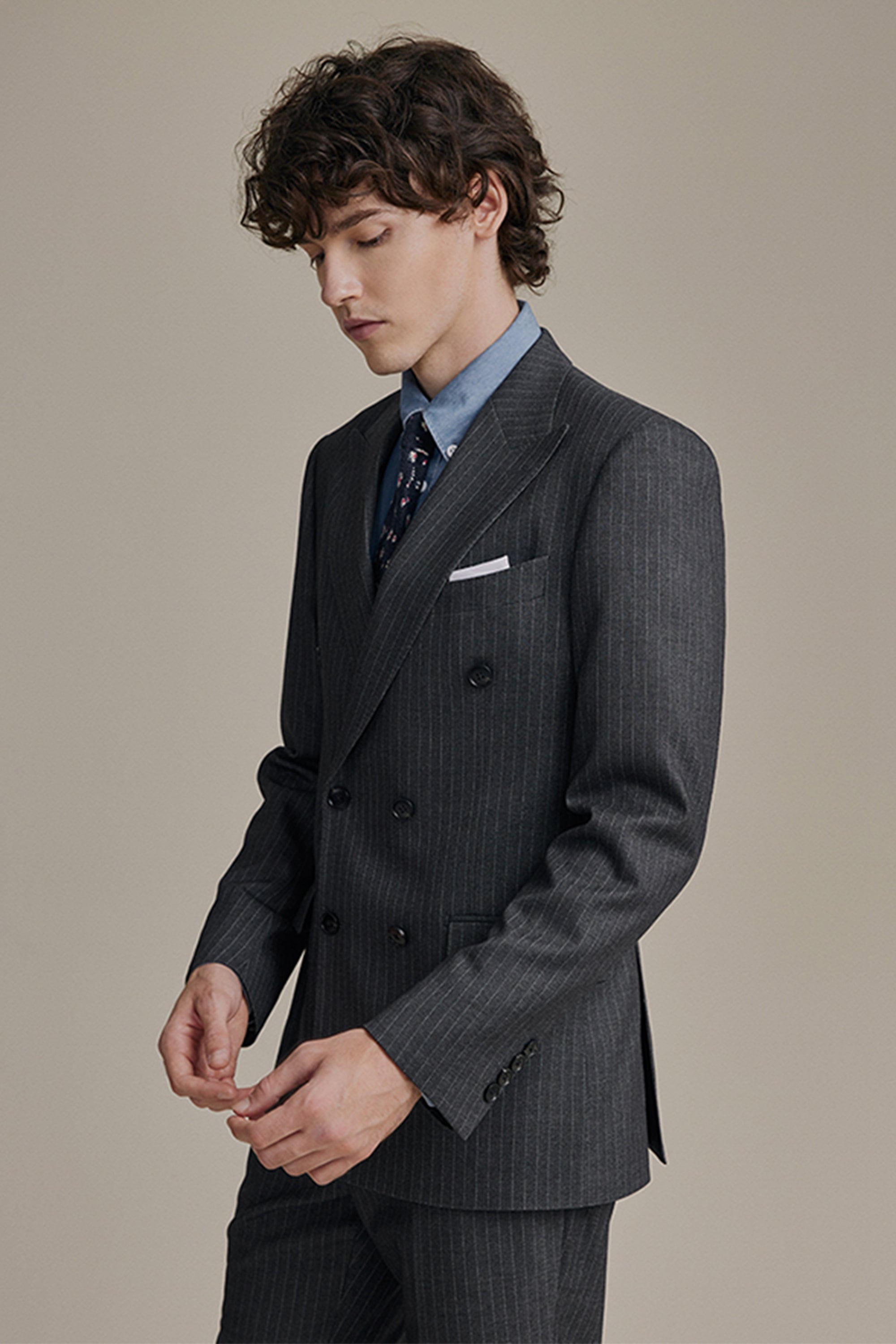 aesido 2 Piece Grey Double Breasted Striped Business Casual Mens Suit Groom Wedding Dress