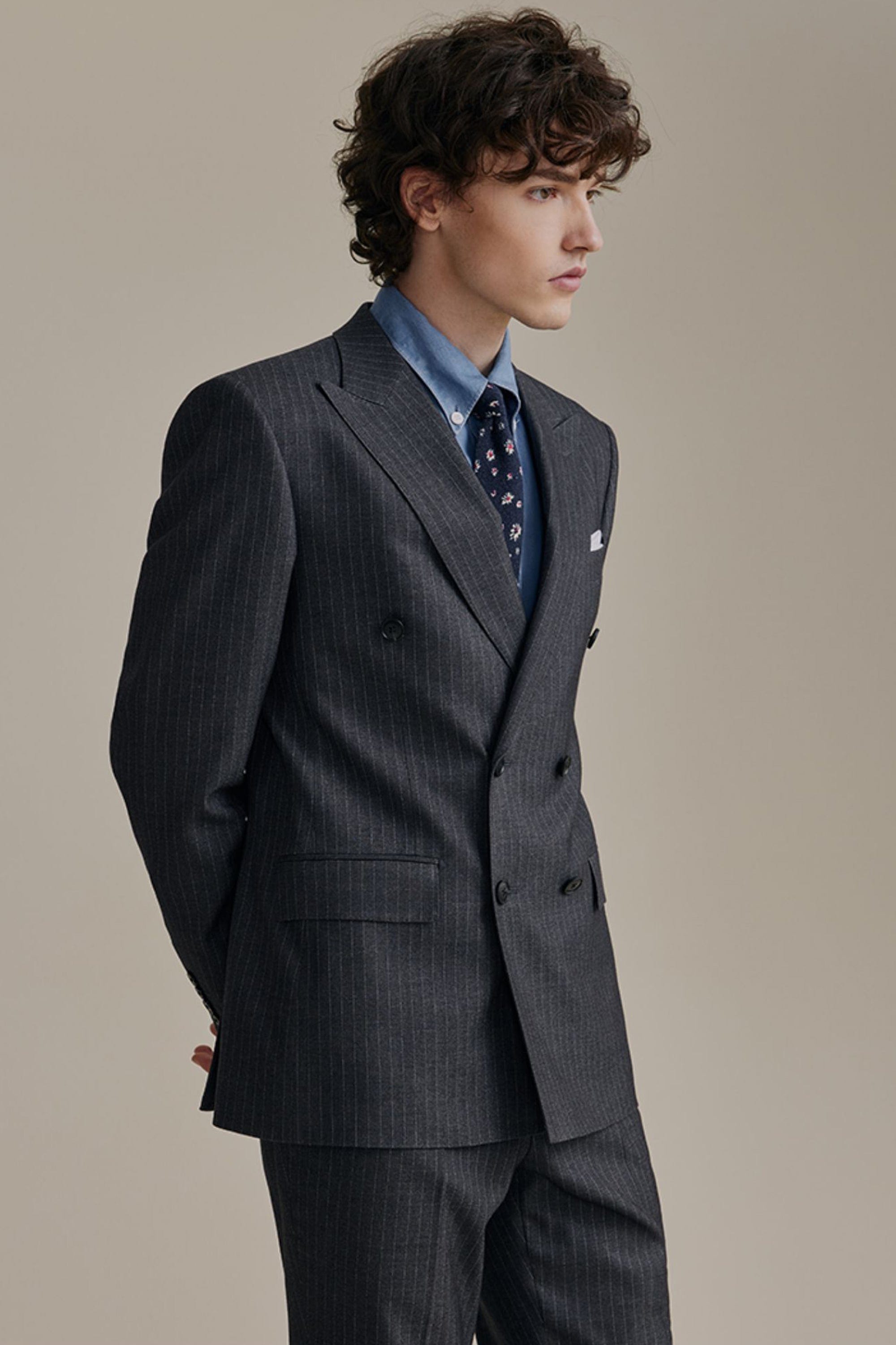 aesido 2 Piece Grey Double Breasted Striped Business Casual Mens Suit Groom Wedding Dress