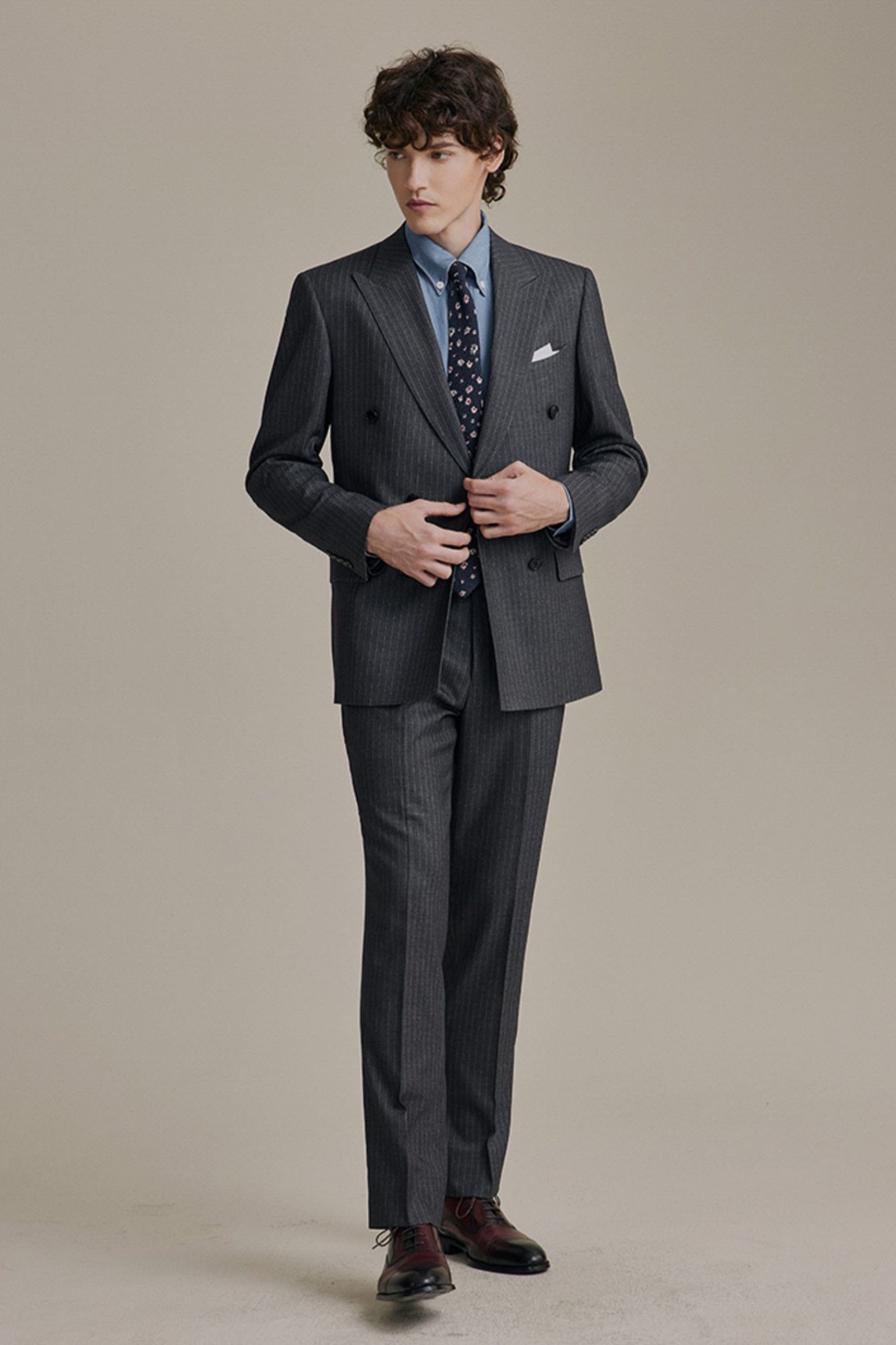 aesido 2 Piece Grey Double Breasted Striped Business Casual Mens Suit Groom Wedding Dress