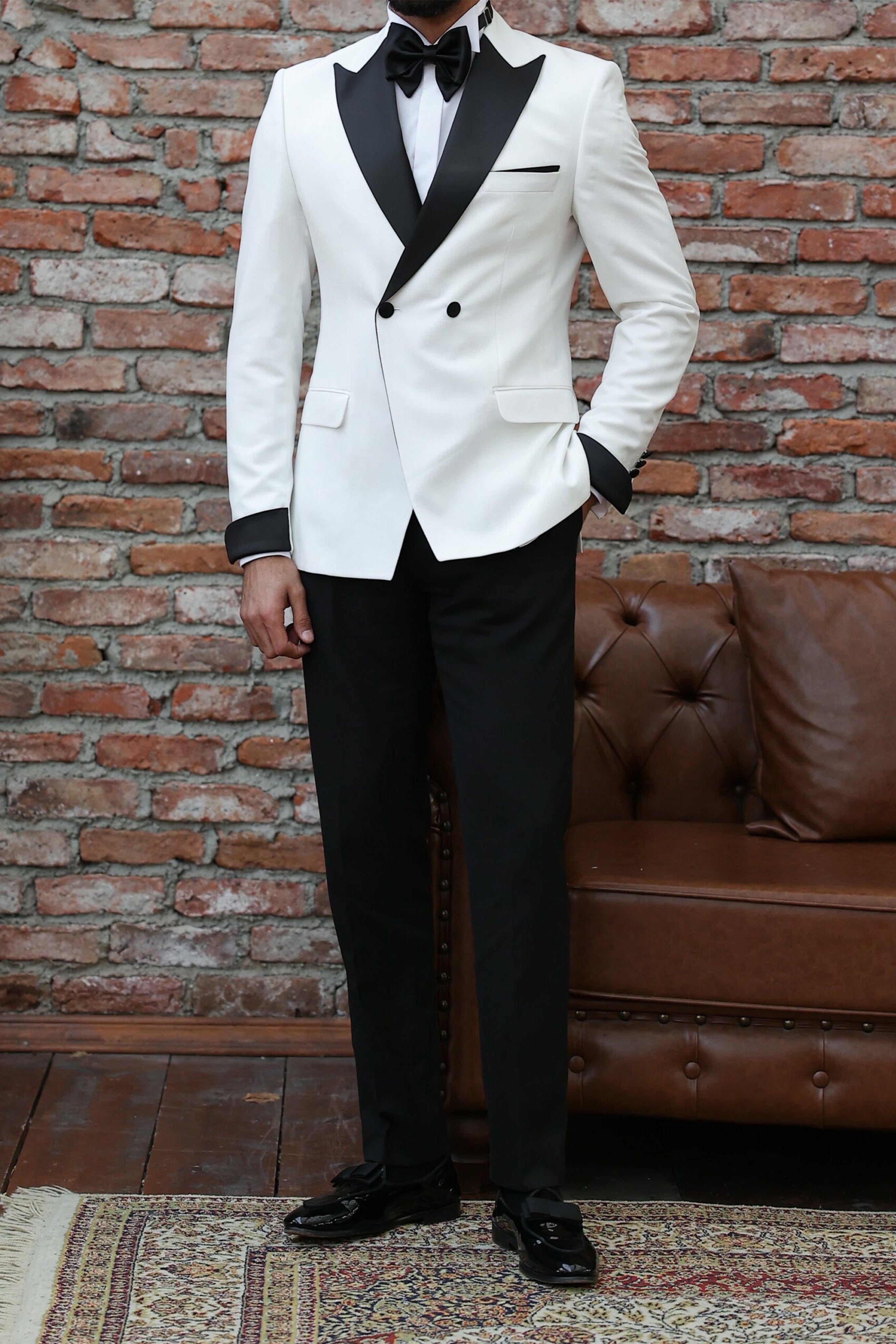 aesido 2 Pieces Double Buttons Peak Lapel Men Suit(Blazer+Pants)