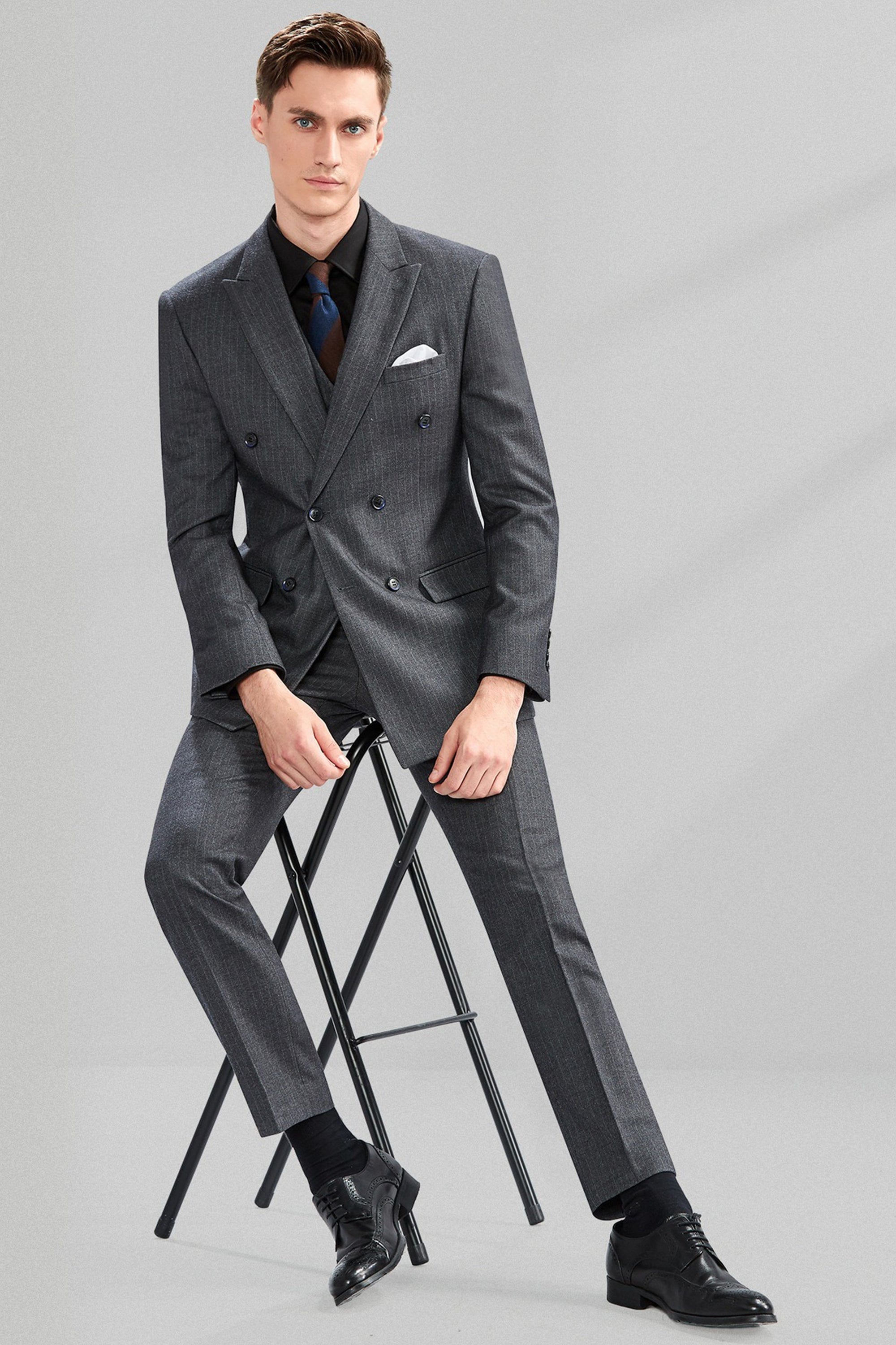 aesido 3 Piece Double Breasted Grey Striped Business Casual Slim Fit Men's Suit Groom Wedding Dress