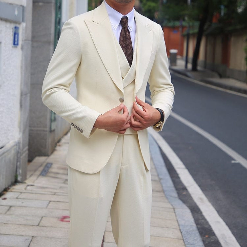 aesido 3 Pieces Peak Lapel Men Suit(Blazer+Vest+Pants)