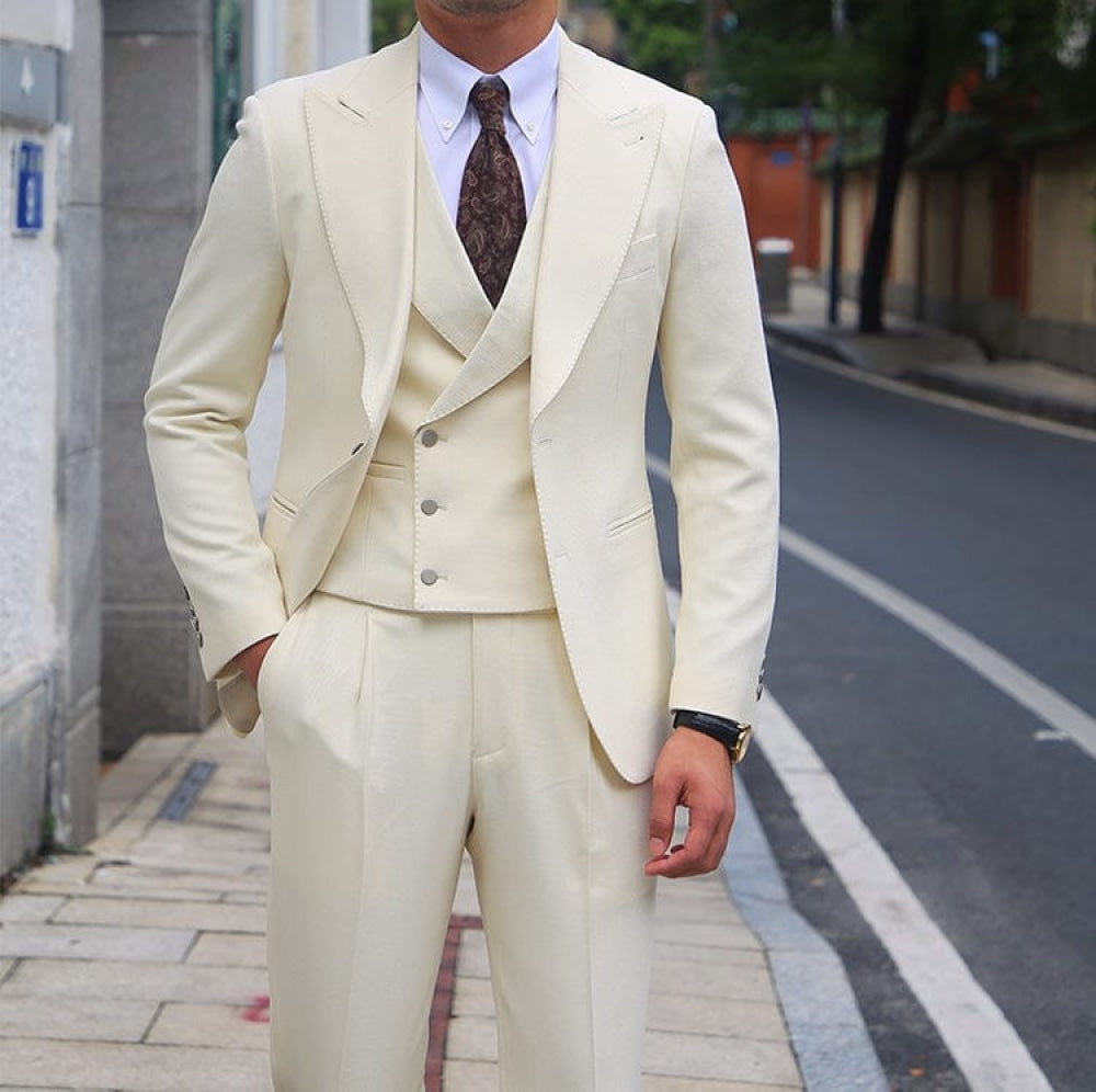 aesido 3 Pieces Peak Lapel Men Suit(Blazer+Vest+Pants)