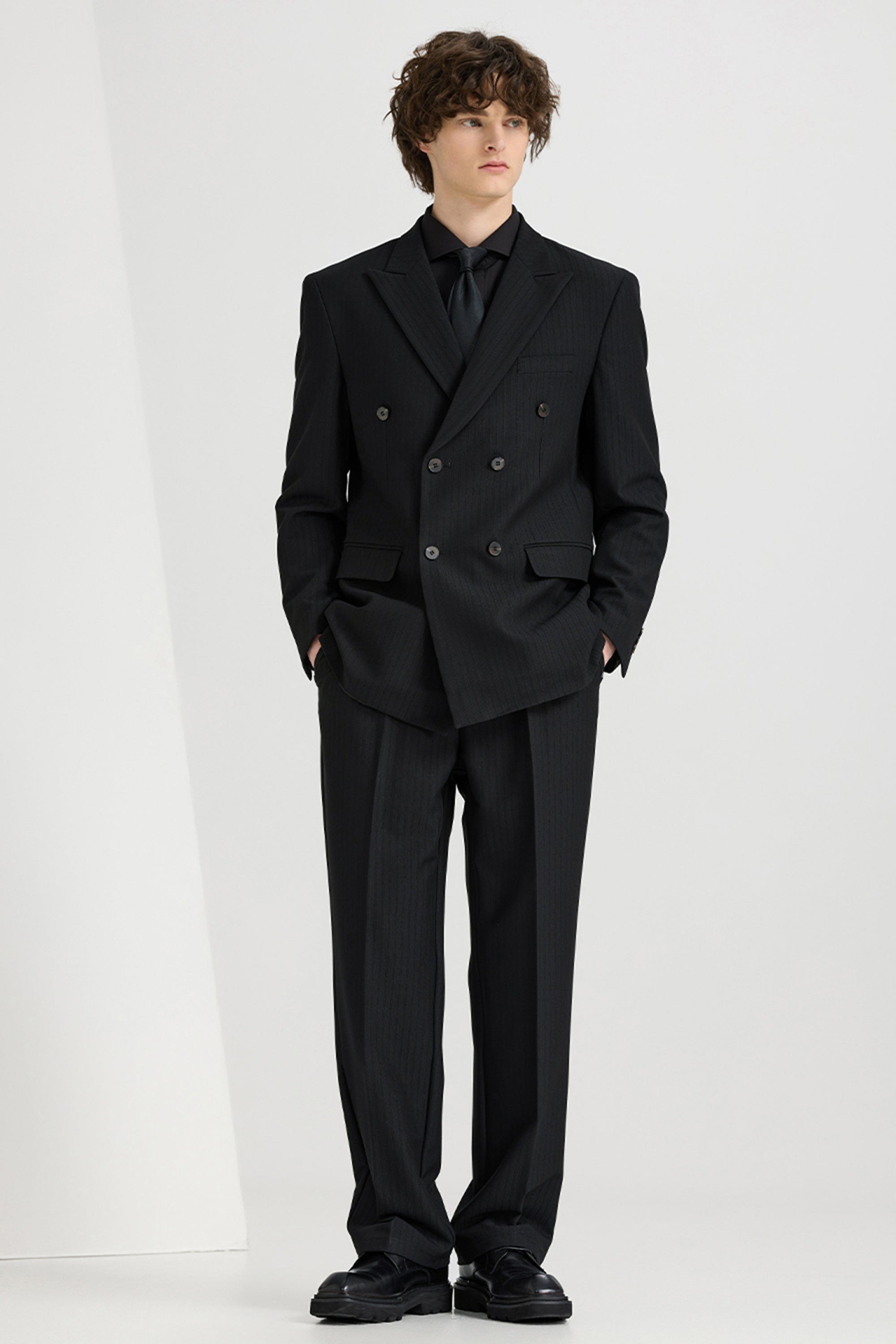 aesido Black 2 Piece High Quality Double Breasted Peaked Lapel Loose Casual Men's Suit