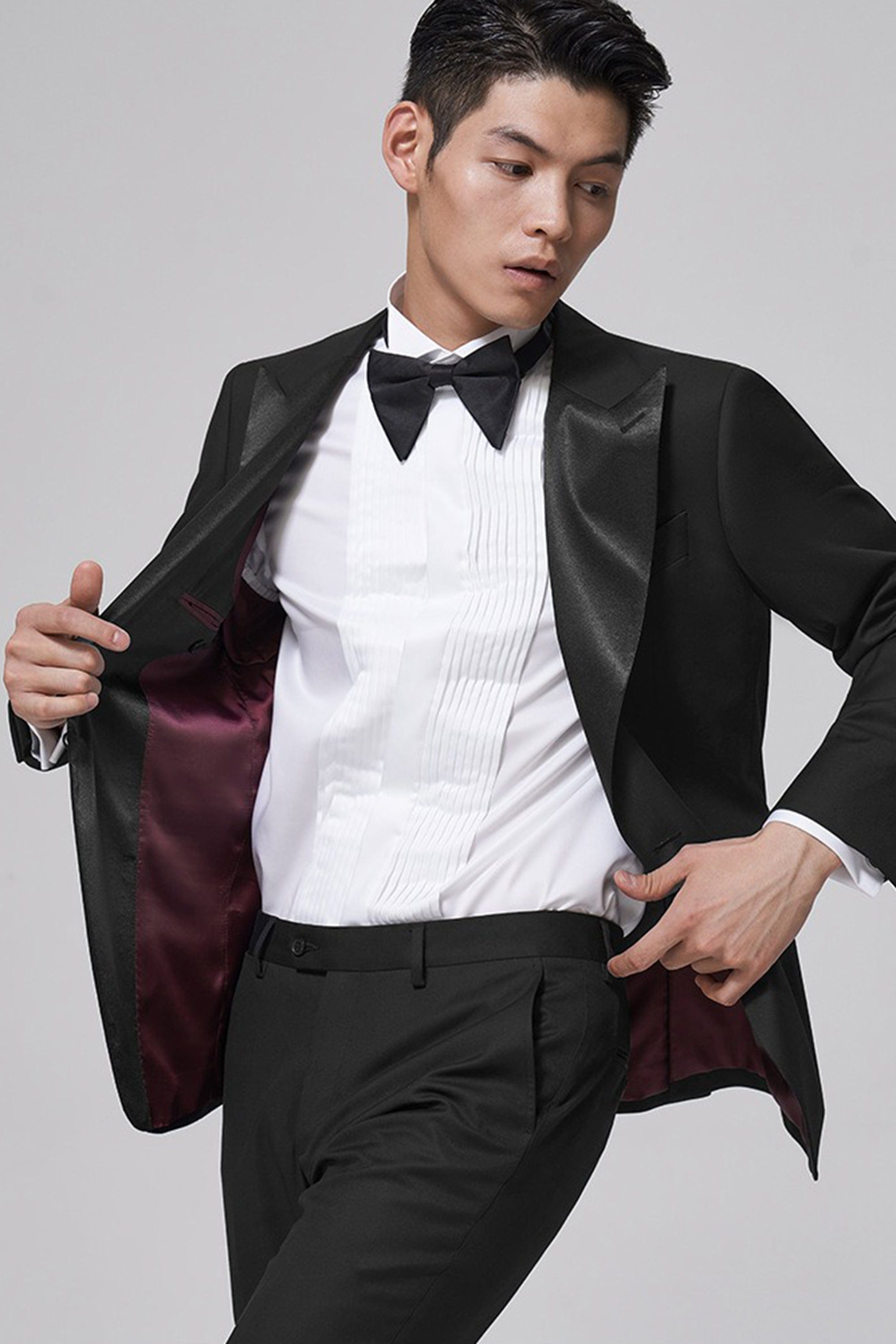 aesido Black 2 Piece Peaked Lapel Double Breasted Business Slim Fit Men's Suit Groom Wedding Dress