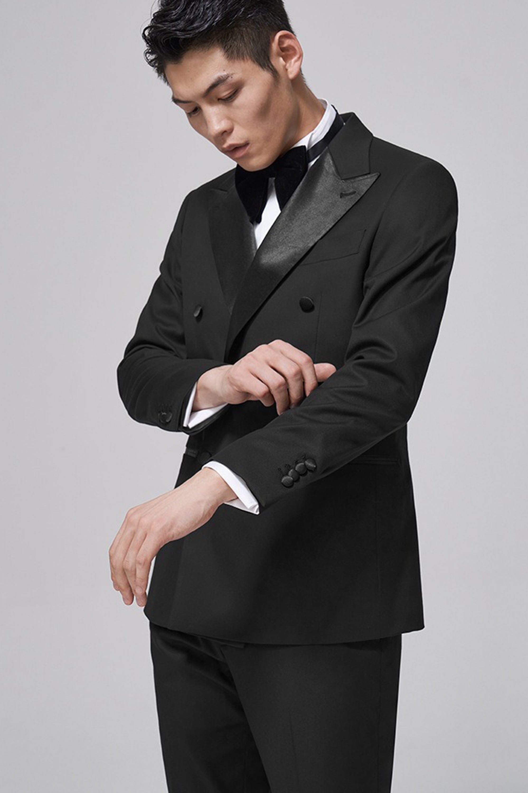 aesido Black 2 Piece Peaked Lapel Double Breasted Business Slim Fit Men's Suit Groom Wedding Dress