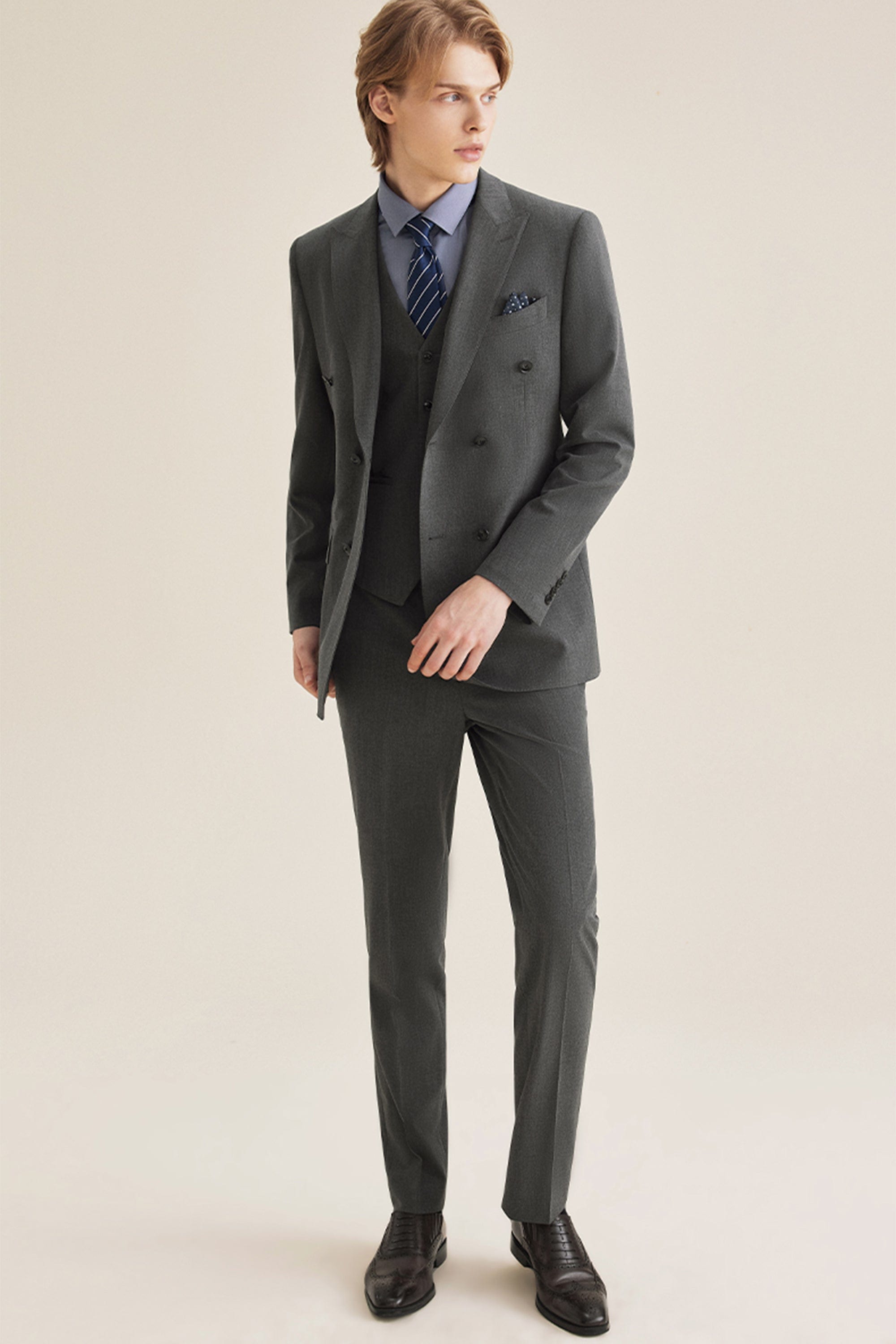 aesido Grey 3 Piece Double Breasted Business Casual Slim Fit Men's Suit Groom Wedding Reception Dress