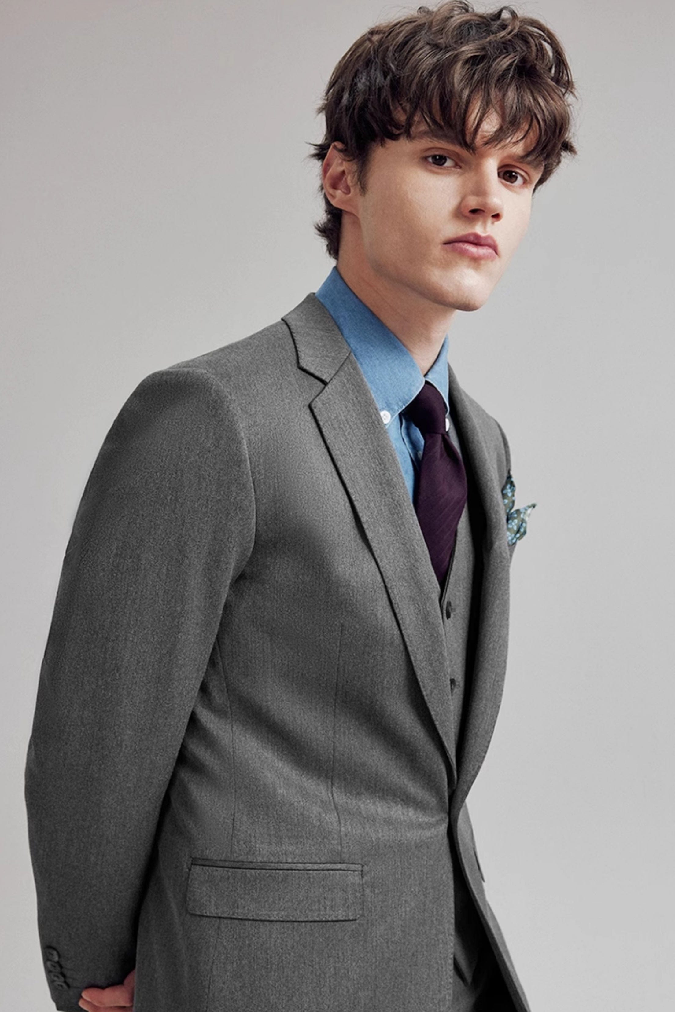 aesido Grey 3 Piece Single Button Business Casual Slim Fit Men's Suit Groom Wedding Dress