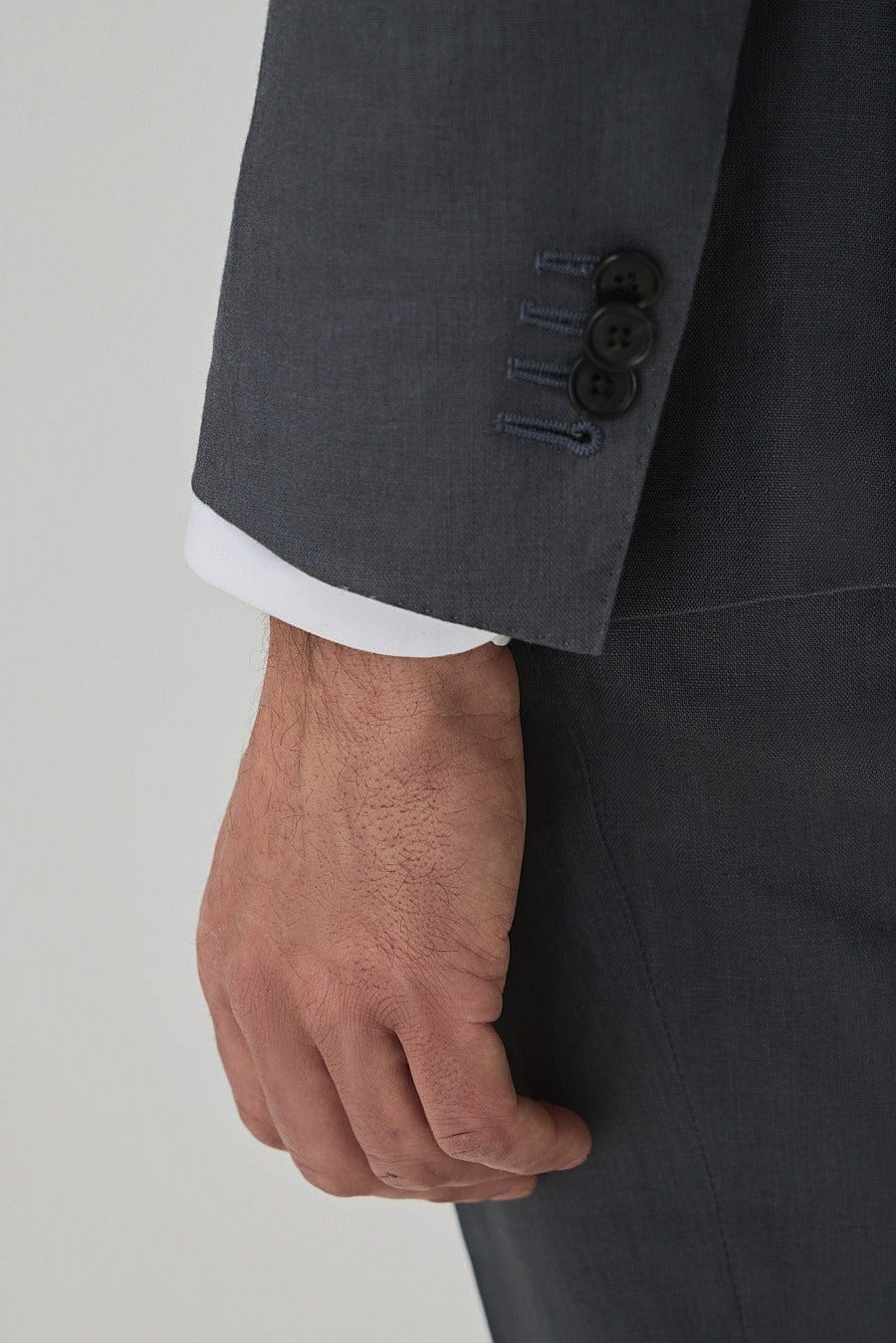 aesido Grey Men's Linen Suit 2 Piece Set Blazer and Pants Double Breasted Peak Lapel