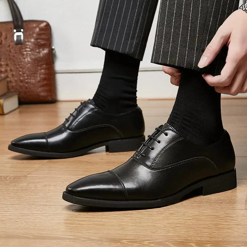 aesido Men's Leather Business Shoes Soft Sole Lace-Up Pointed Toe Oxford Shoes