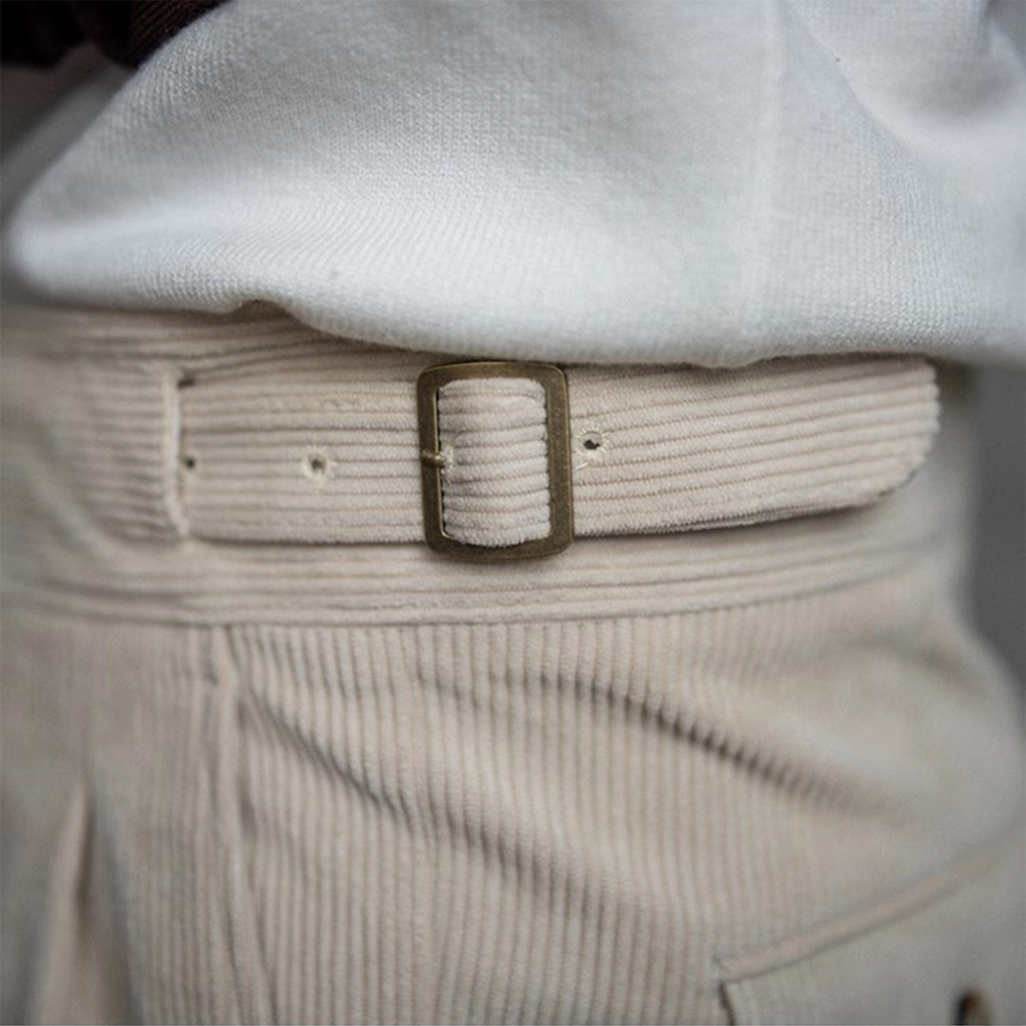aesido Beige Retro High-Waisted Straight-Leg Curled Corduroy Men's Trousers