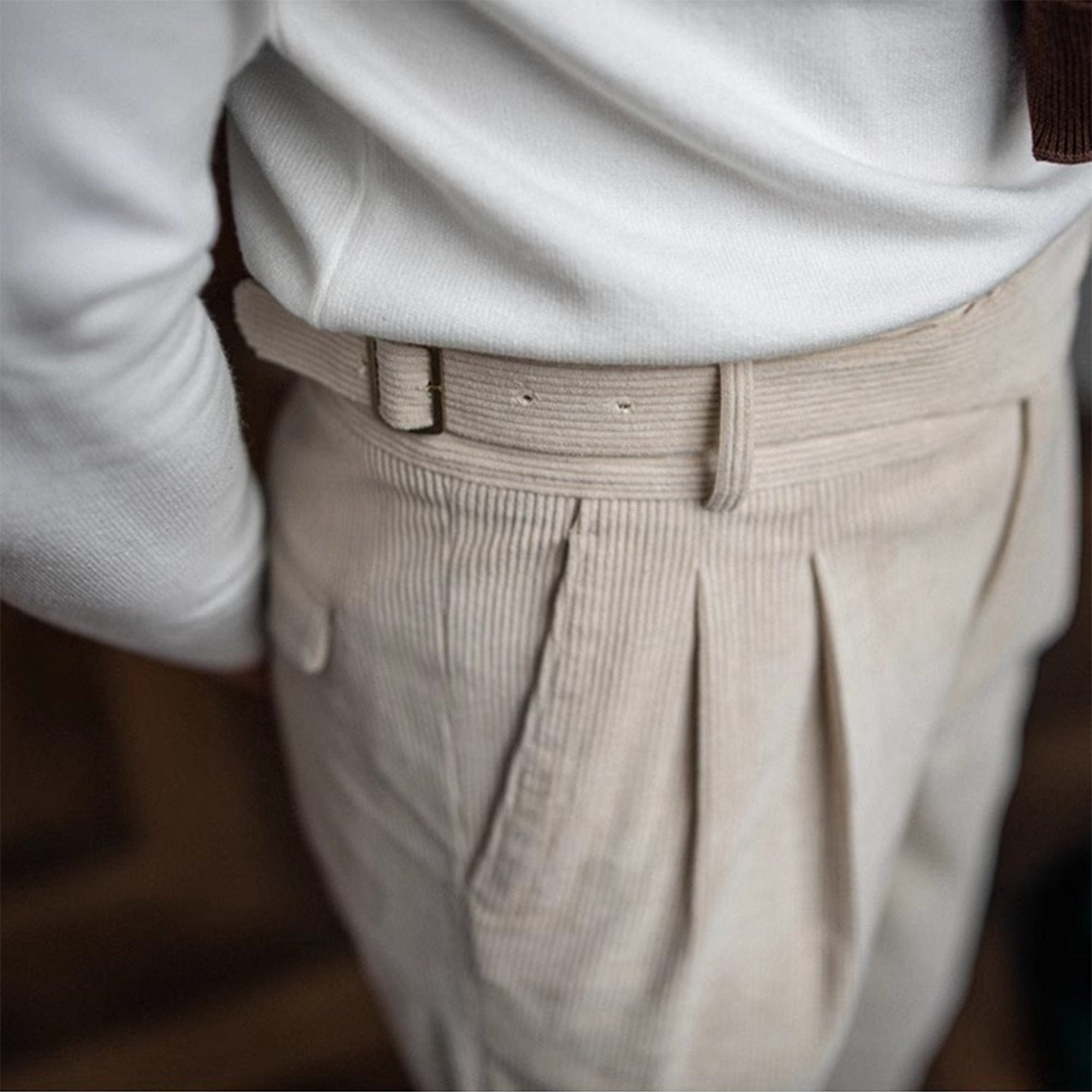 aesido Beige Retro High-Waisted Straight-Leg Curled Corduroy Men's Trousers