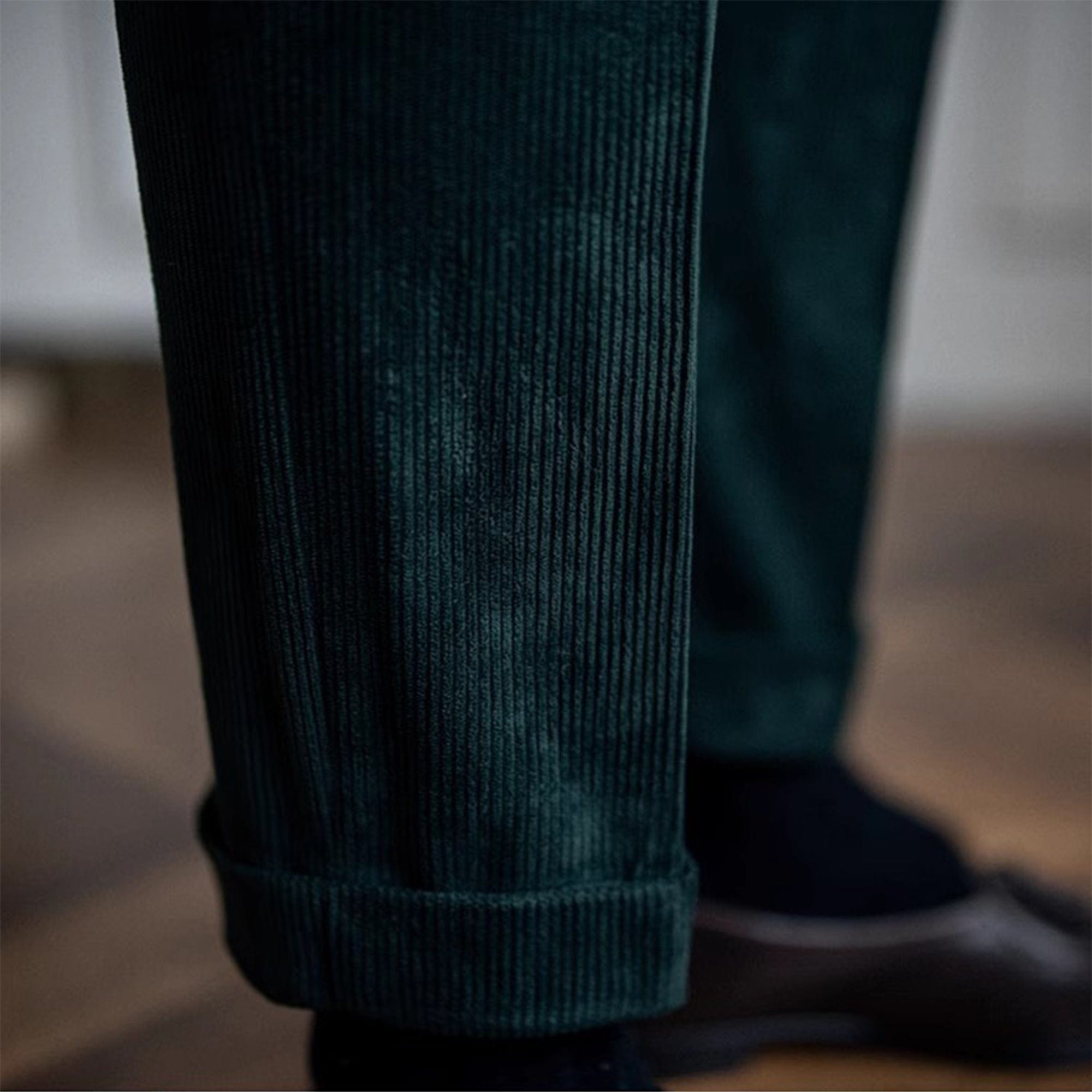 aesido Hunter Green Retro High-Waisted Straight-Leg Curled Corduroy Men's Trousers