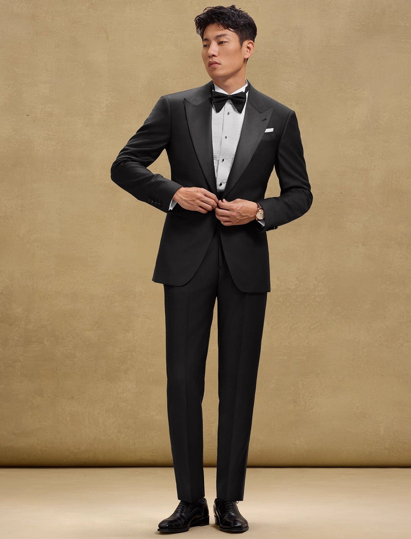 aesido Men’s Black 2 Piece Suit with Satin Peak Lapel (Blazer + Pants)