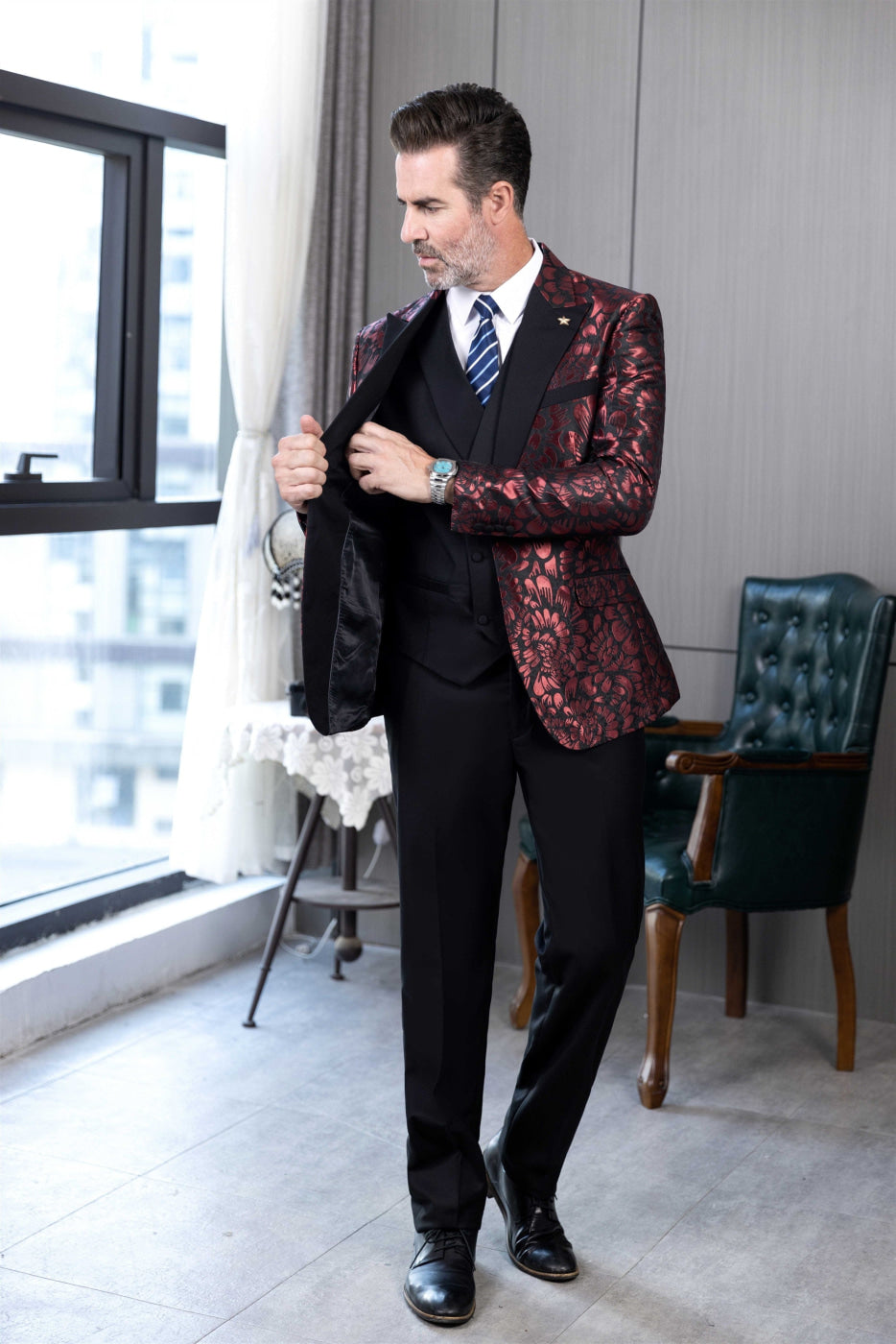 Aesido Black 3 Piece Jacquard Peak Lapel Business Casual Men's Suit (Blazer+Vest+Pants) Black / 40R Aesido Black 3 Piece Jacquard Peak Lapel Business Casual Men's Suit (Blazer+Vest+Pants) Black / 40R