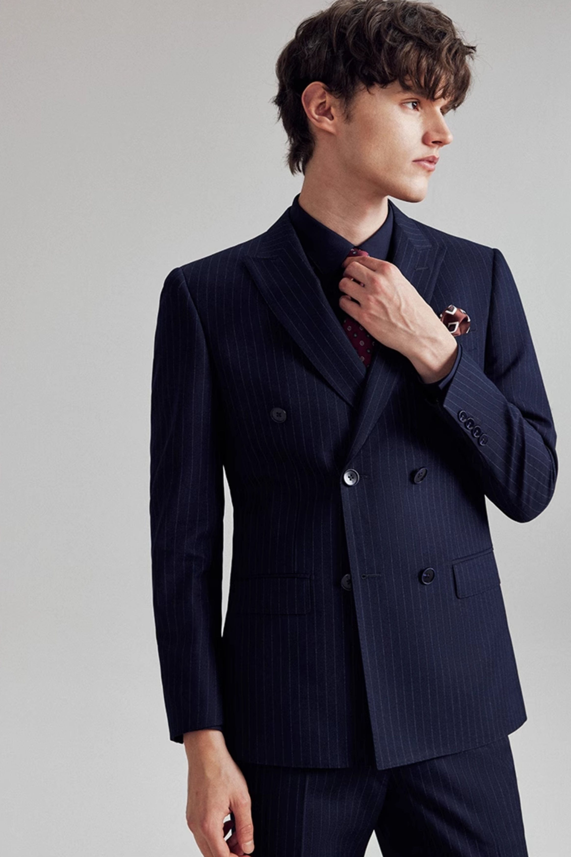 aesido Navy 3 Piece Double Breasted Business Slim Fit Men's Striped Suit Groom Wedding Dress